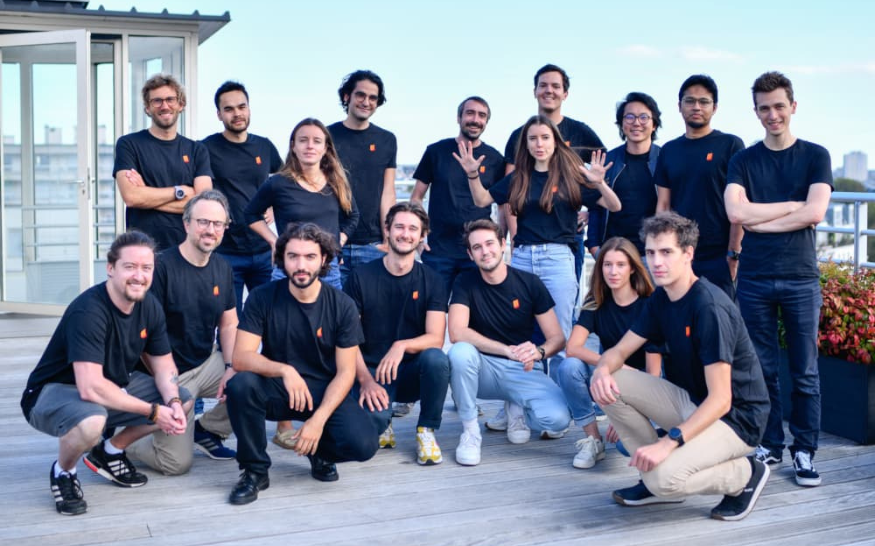 Mistral Otimiza IA para Dispositivos Edge com Foco em Eficiência Energética